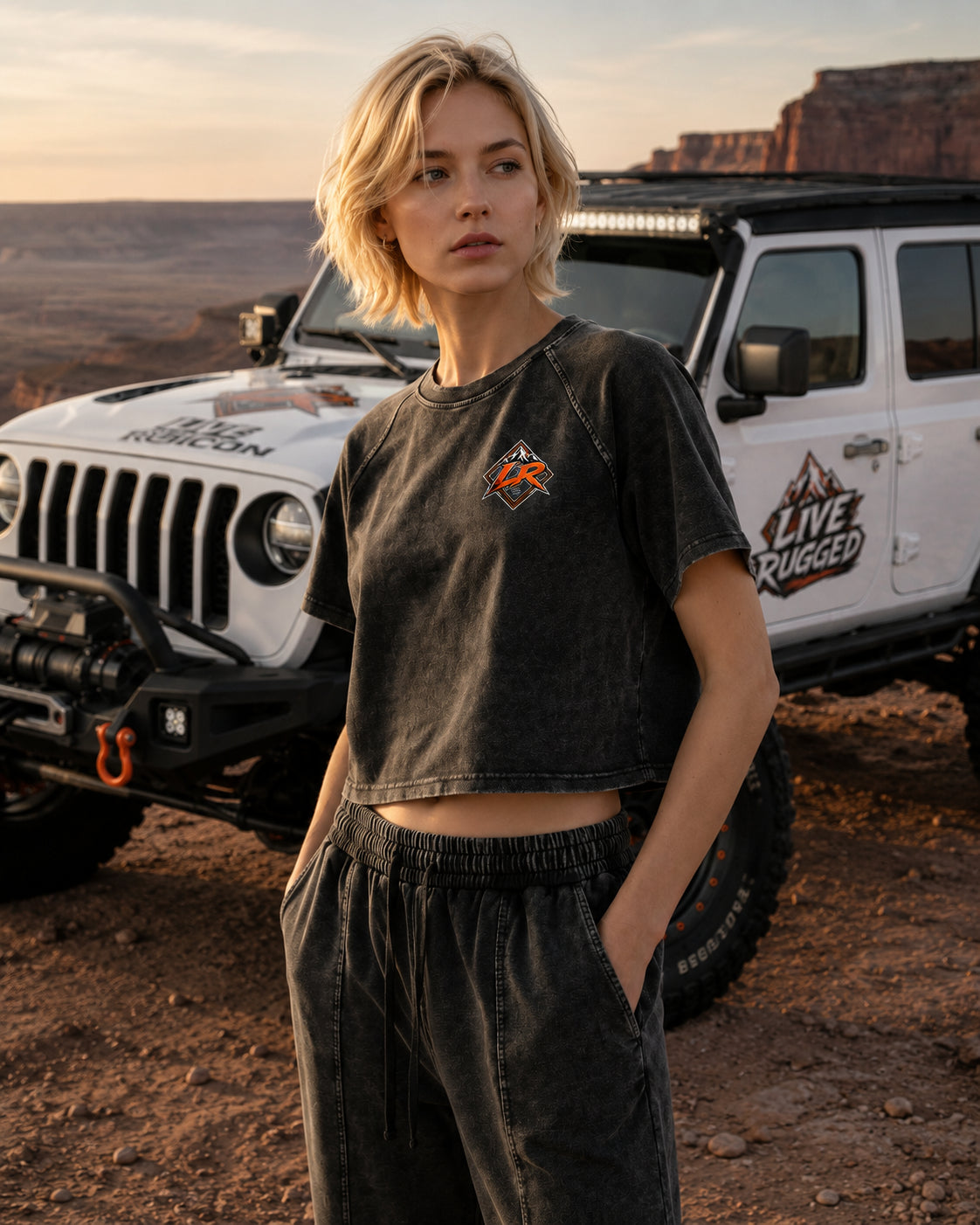 WOMEN’S DUSTLINE CROP TEE
